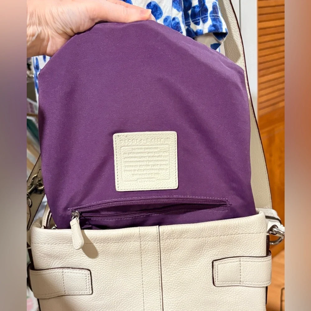 Coach Cream Leather Crossbody Bag with Silver Buckles - Picture 6 of 14